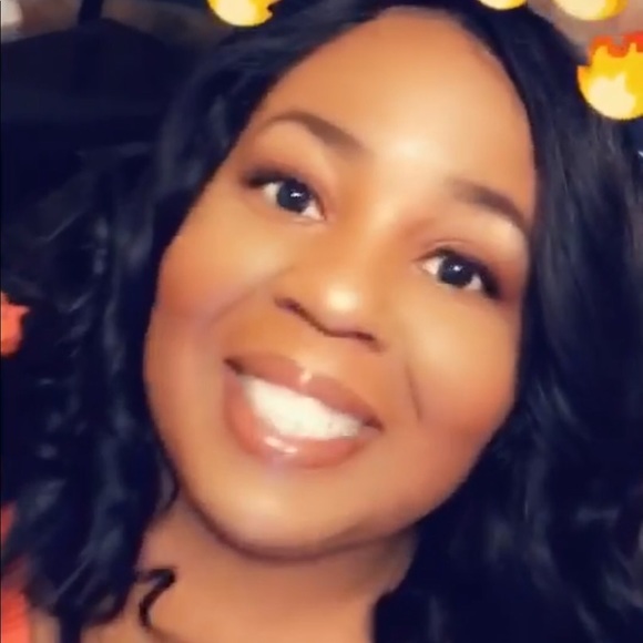 Meet your Posher, Luciana - Picture 2 of 2